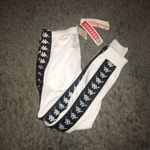 NEVER WORN kappa 222 banda